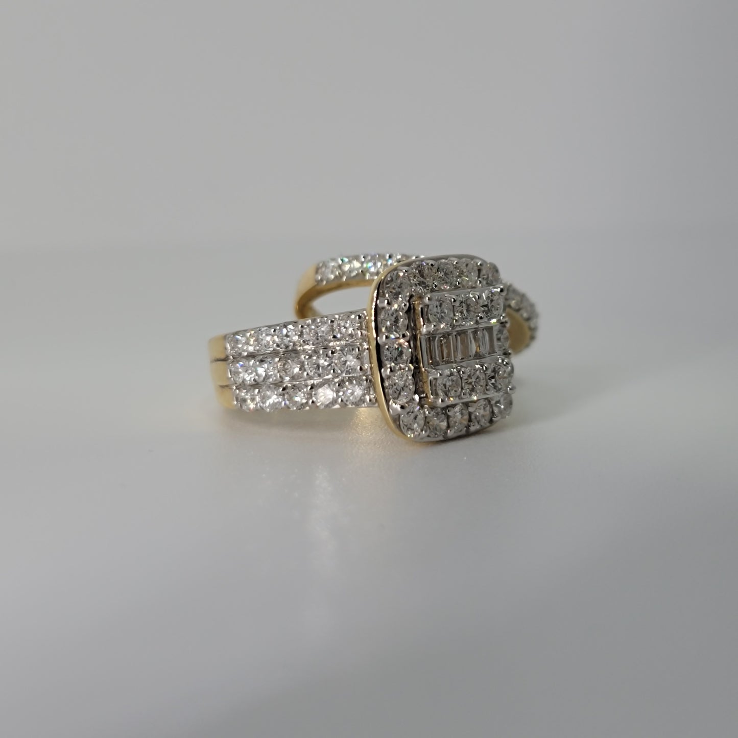 3.05 Carats Natural Diamond Engagement Ring