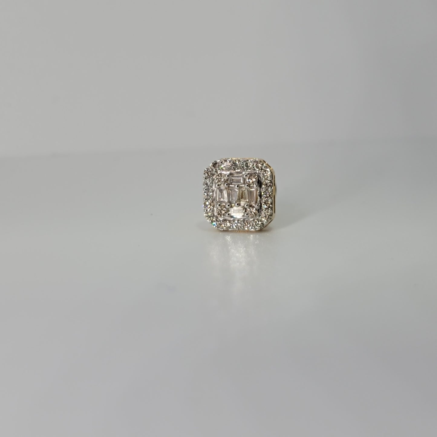 1.28 Carats Natural Diamond Earings