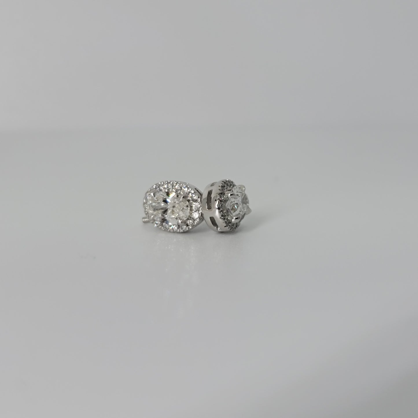 1.15 Carats Lab-grown Diamond Earrings