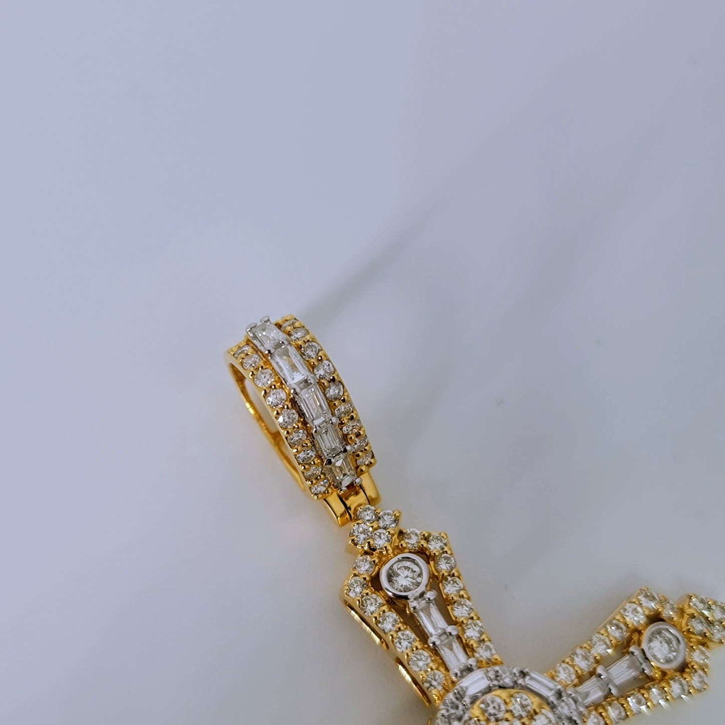 1.64 Carats Natural Diamonds Cross pendant