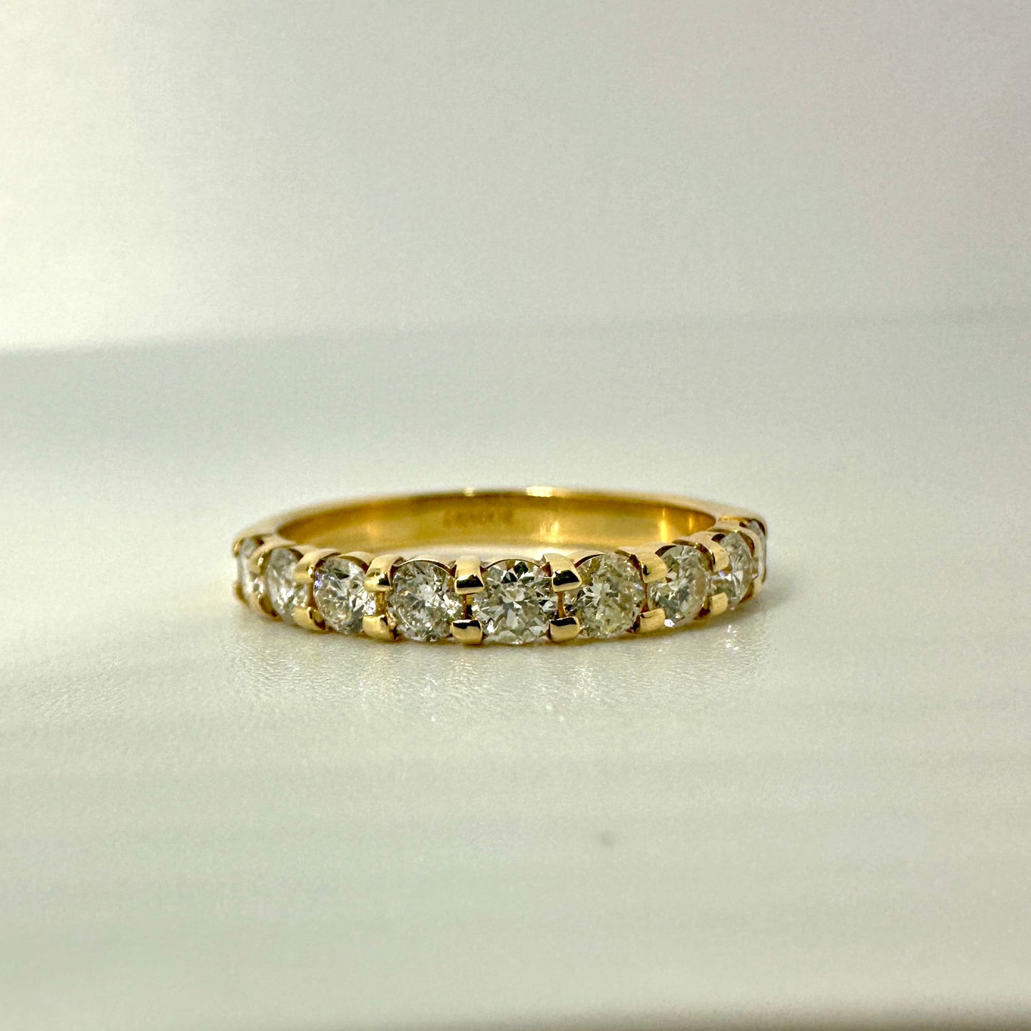 0.78 Carats Natural Diamonds 14 karat gold women's wedding band