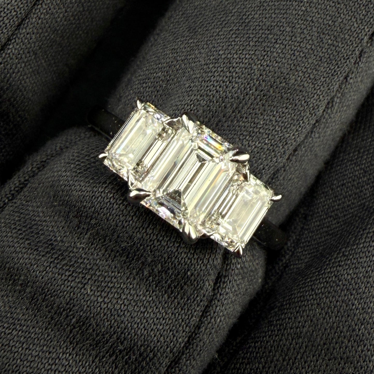 14K White Gold 2.00 CTW Three Stone Emerald cut Ring – Timeless Luxury