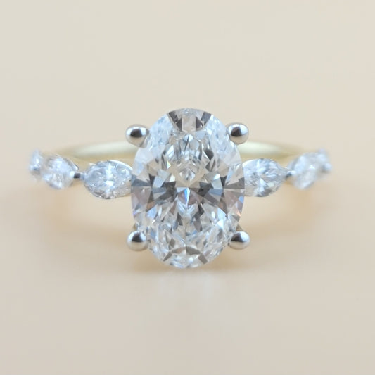 2.03 carats Oval cut center 2.86 carats diamonds 14k gold Engagement RIng