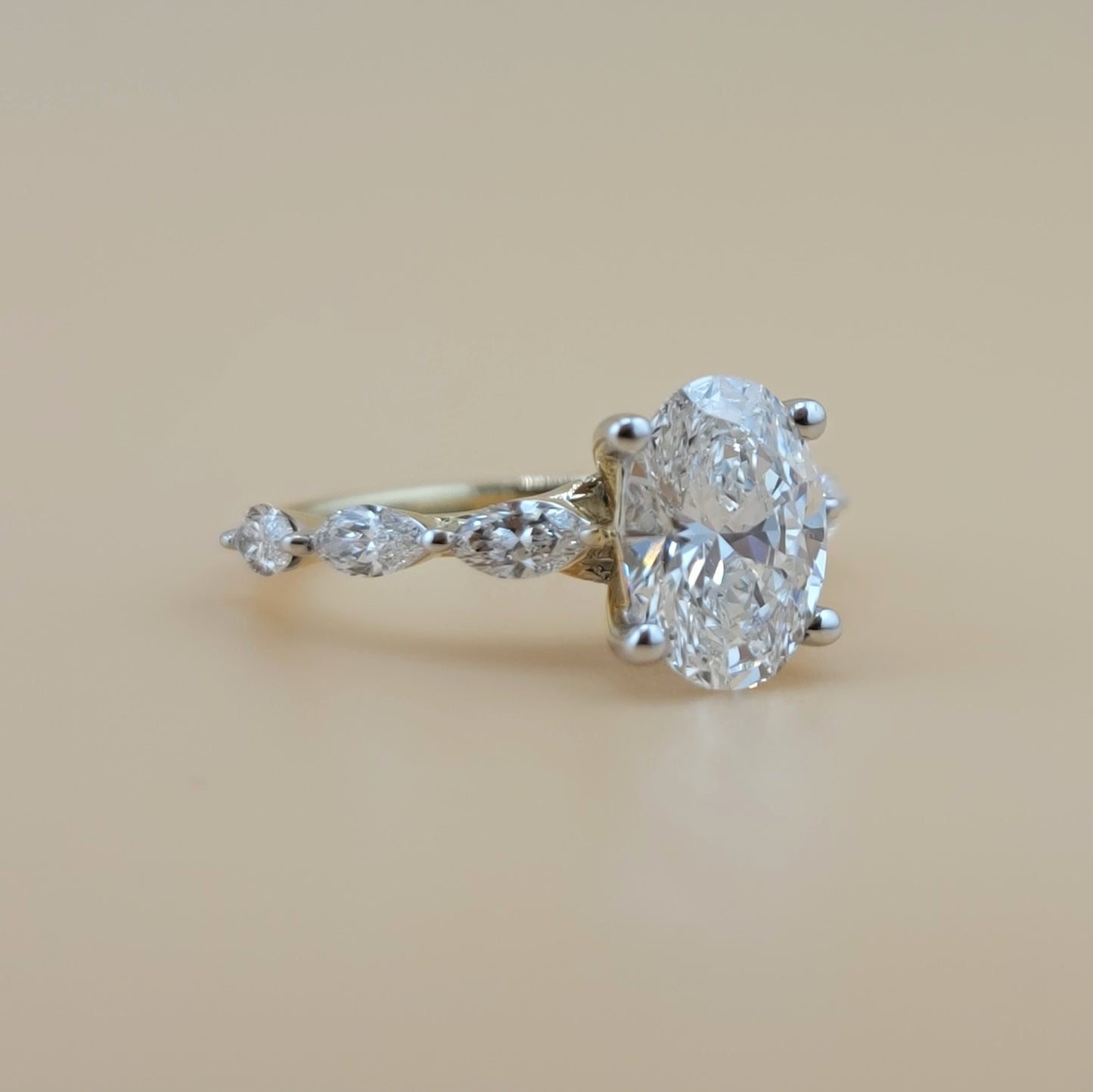 2.03 carats Oval cut center 2.86 carats diamonds 14k gold Engagement RIng