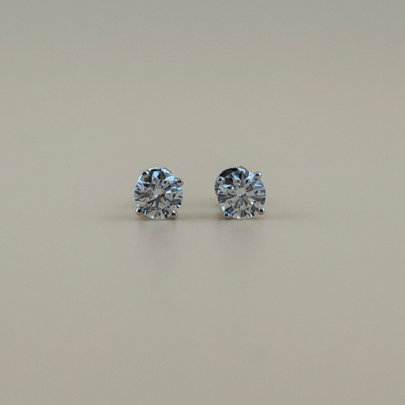 1 Carat Lab grown diamonds 10 karat gold studs