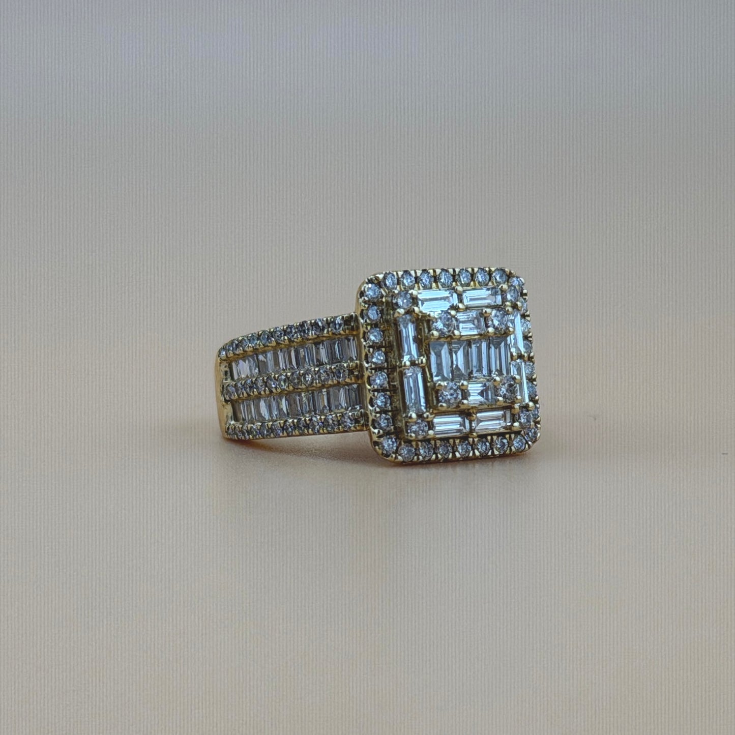 2.4 carats Natural diamonds  14k gold Engagement Ring