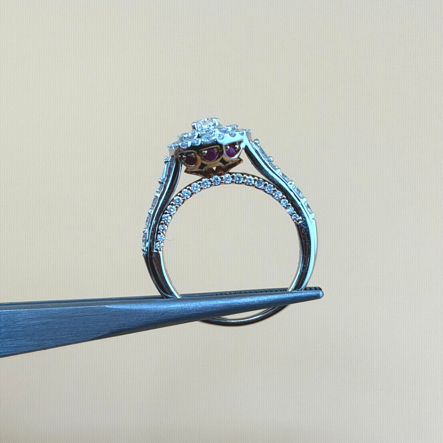 2.5 carats Natural diamonds  14k gold Engagement Ring