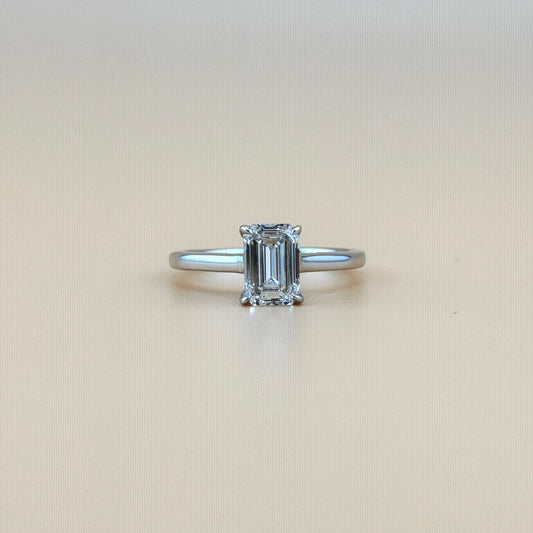 1.5 carats Emerald center solitaire  14k gold Engagement Ring