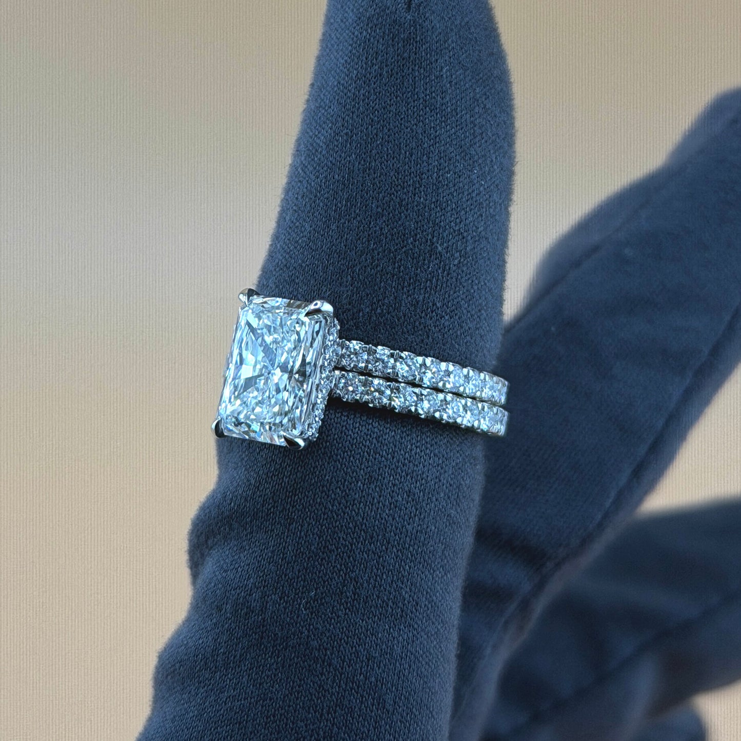 3.04 carats radiant center 4.07carats diamonds  14k gold Engagement Ring