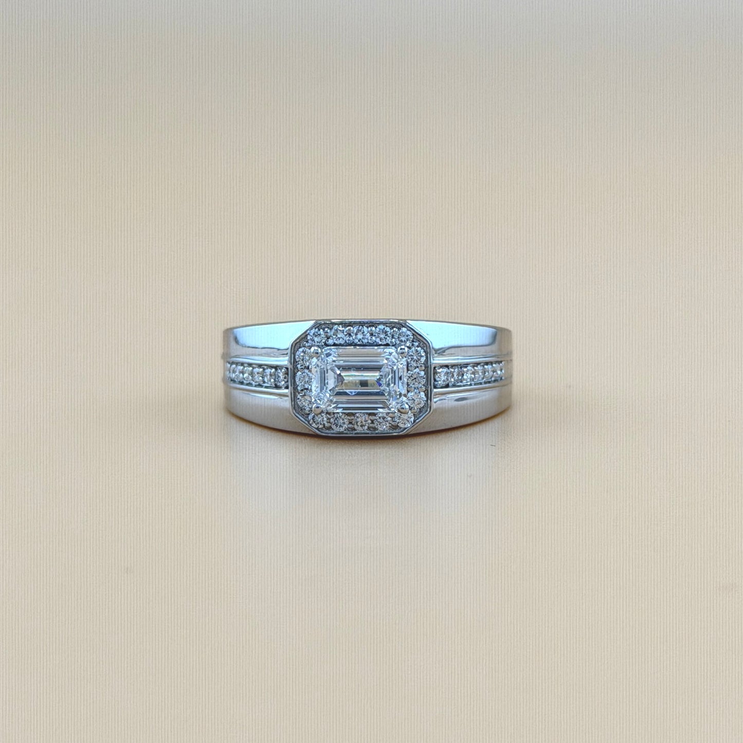 14K White Gold Men’s Emerald lab grown Diamond Ring – 1.33 CTW (1.00 CT Emerald Center)