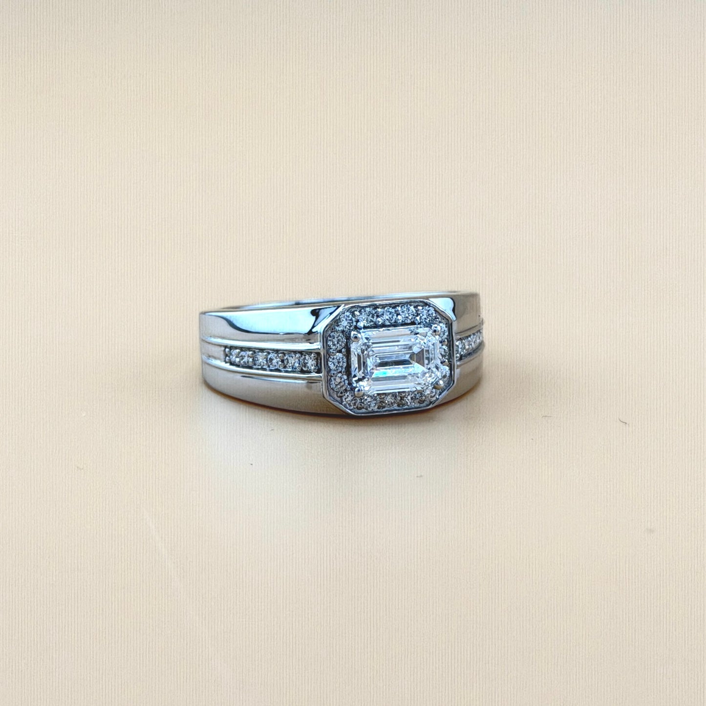 14K White Gold Men’s Emerald lab grown Diamond Ring – 1.33 CTW (1.00 CT Emerald Center)