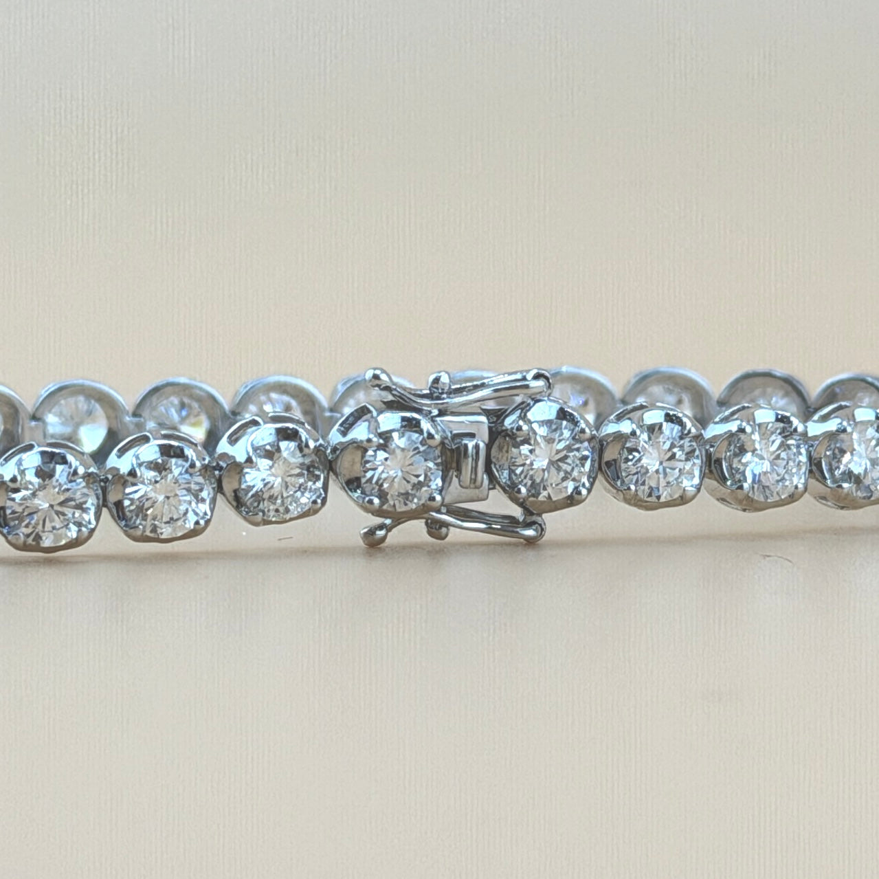 14K White Gold 10 CTW Lab Grown Diamond Tennis Bracelet – Large Pointer Diamonds