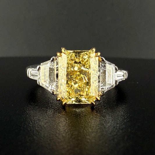 1.5 carats yellow radiant center 2.66 carats diamonds 14k gold Engagement Ring