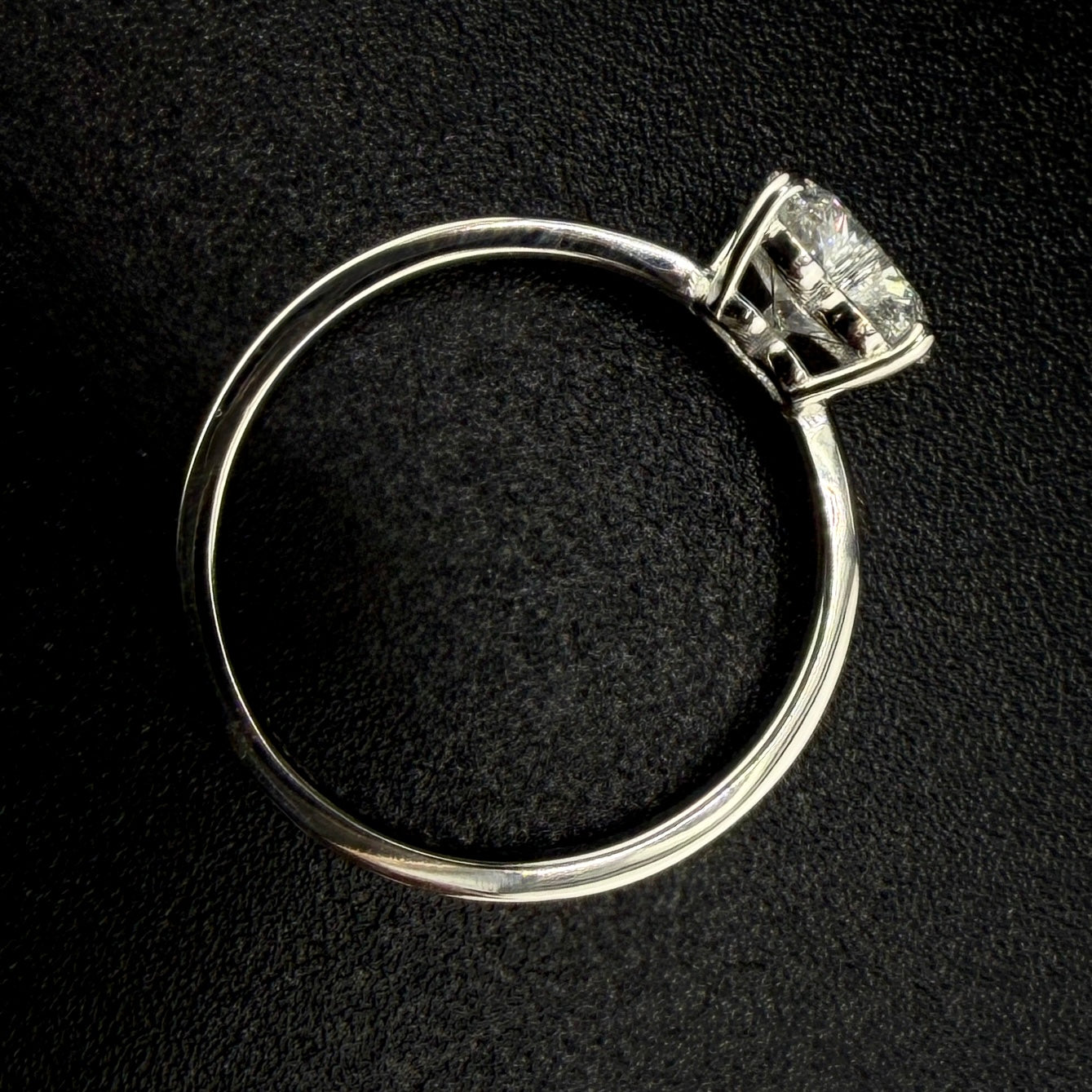 14K White Gold Heart Diamond Solitaire Engagement Ring – 1.00 Ct Center
